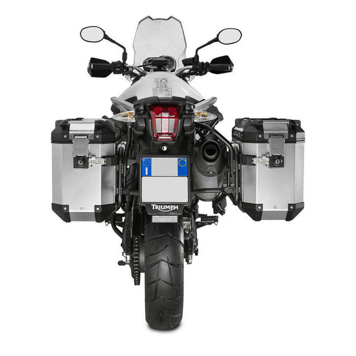 givi-pl6401cam-triumph-tiger-800-rear_ml.jpg