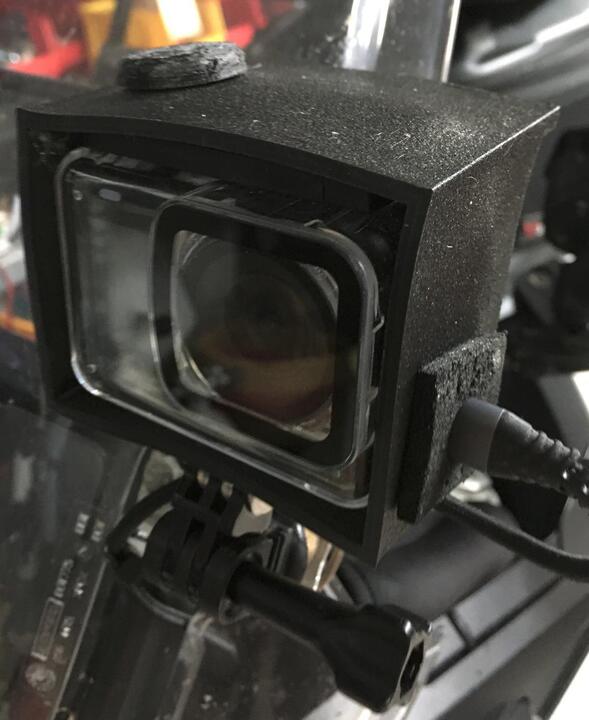 Sonnenschutz am motorrad.JPG