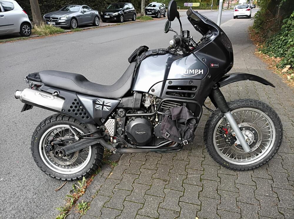 Triumph 2.jpg